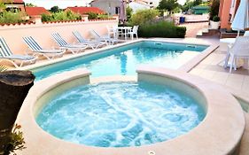 El Vista Apartments